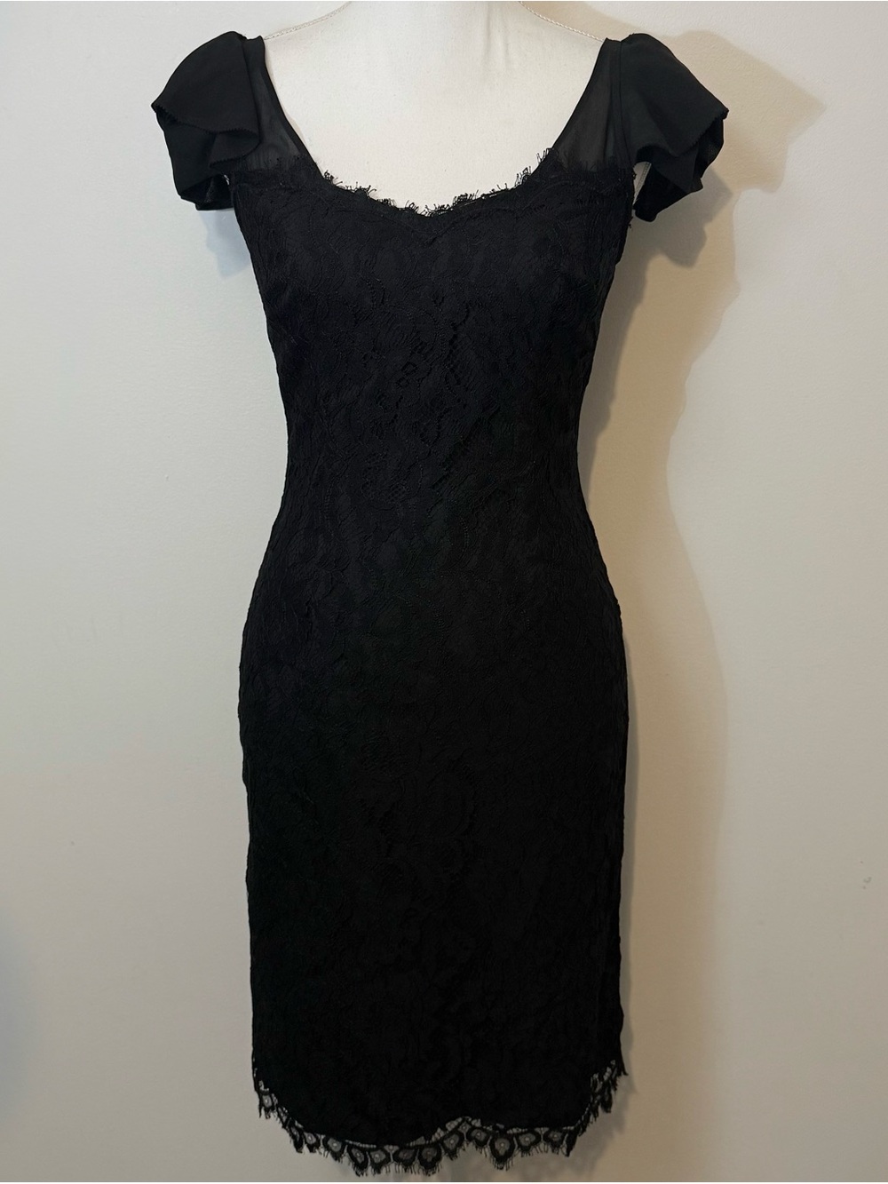 White House Black Market Black Lace Flutter Sleeve Sheath Dress Size 2